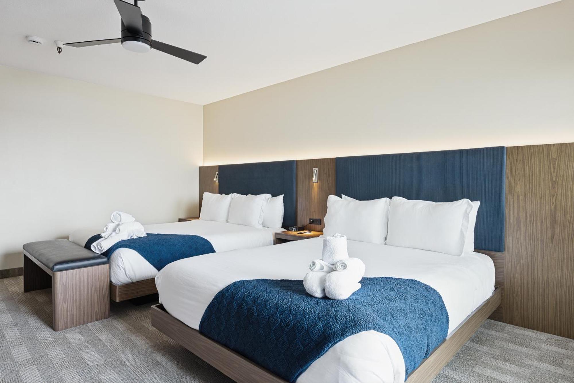 מורו ביי 456 Embarcadero Inn & Suites מראה חיצוני תמונה
